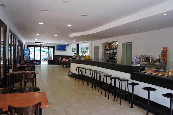 Bar — 2