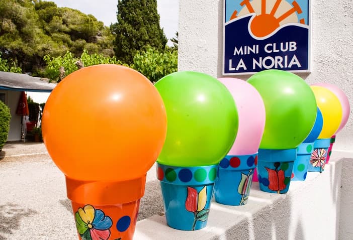 Mini Club — 3